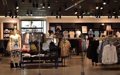 智慧赋能，重塑体验 服装鞋帽行业智慧门店系统引领零售新变革